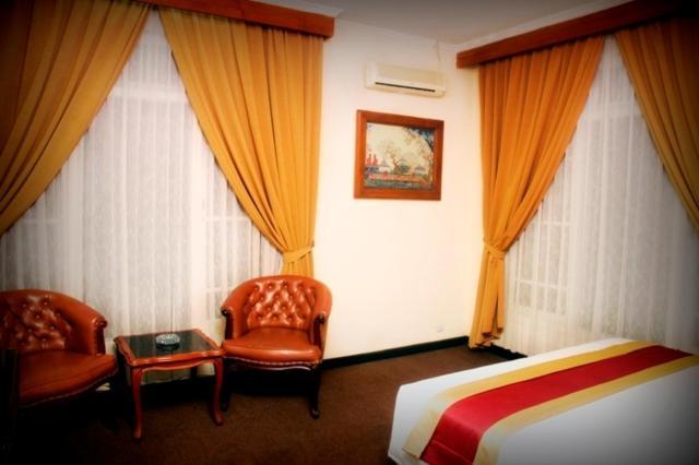 Hotel Mirah Sartika Bogor Exterior photo